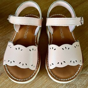 L’Amour Scalloped Sandals